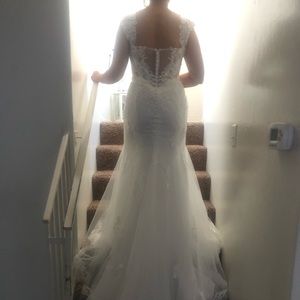 New AZAZIE white wedding dress size 12